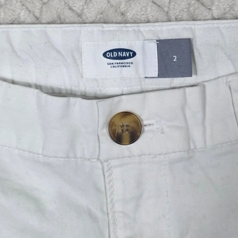Old Navy Chino Shorts White Cotton Stretch Casual Size 2 Summer, Preppy, Classic